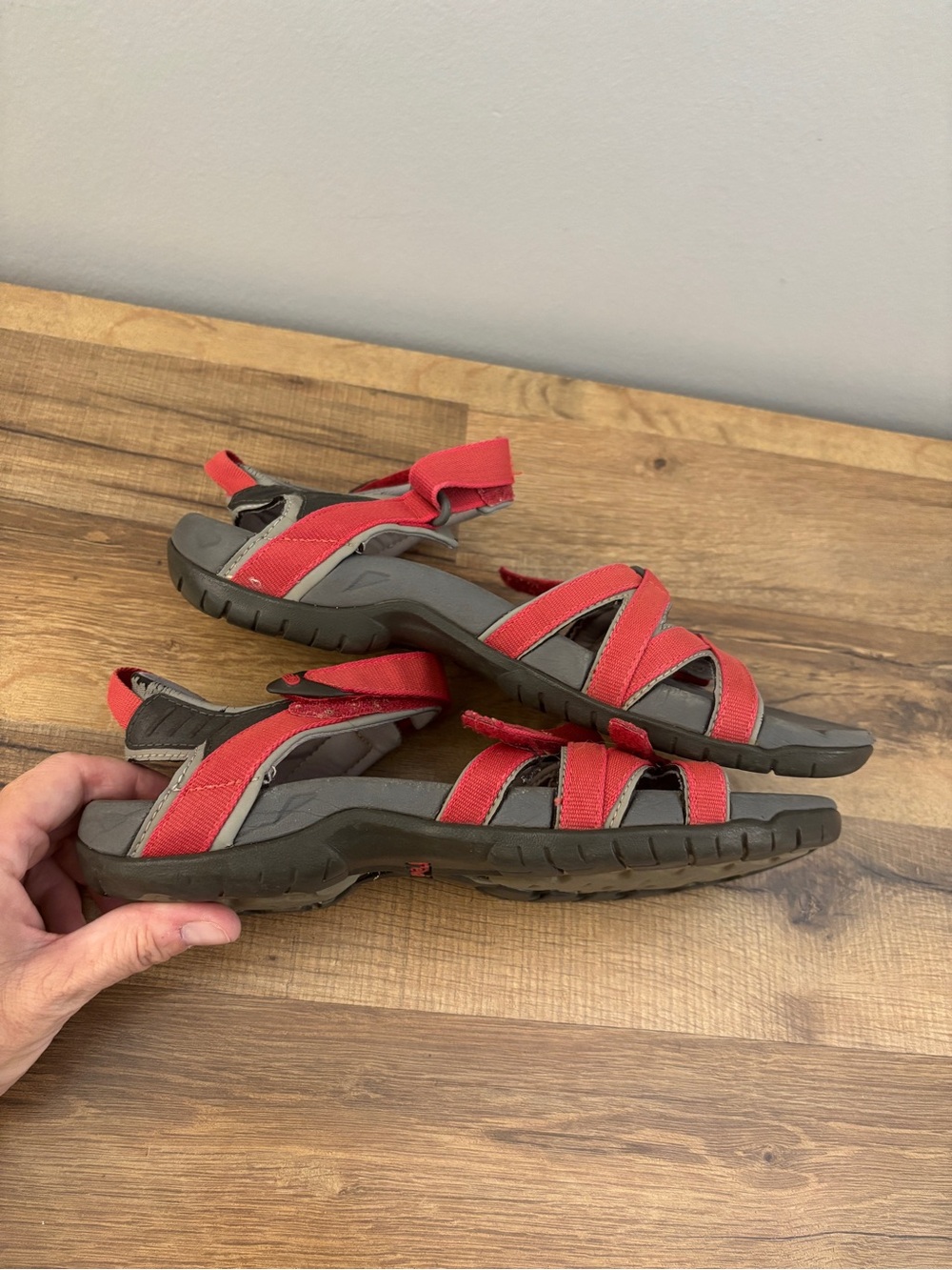 Teva Tirra Walking Sandals Red Grey Women’s - Picture 9 of 10